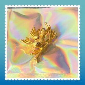 💕Beautiful Vintage Gold Tone Robin Bird Brooch💕